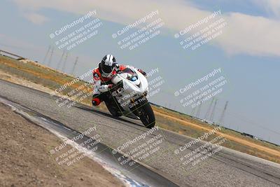 media/May-29-2023-Lets Ride (Mon) [[943717a907]]/B Group/1220pm (Grapevine)/